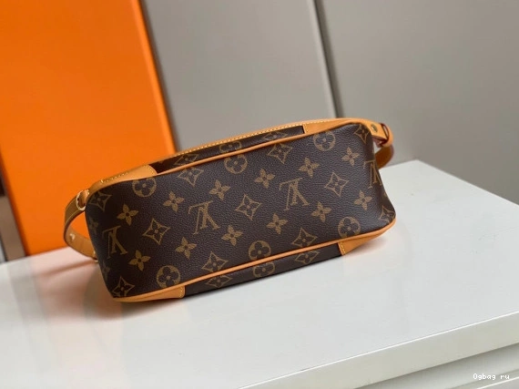 LOUIS ODEON VUITTON 0712